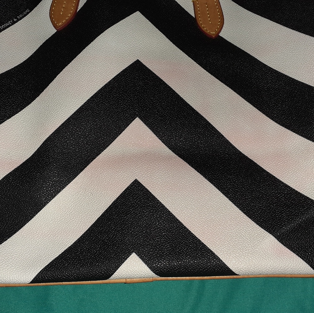 Purse - Picture 7 of 8